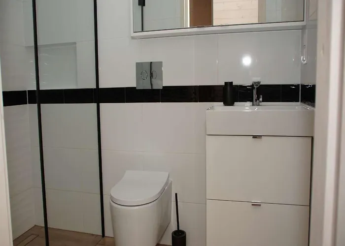 Beautiful Home, 2 Bedrooms,